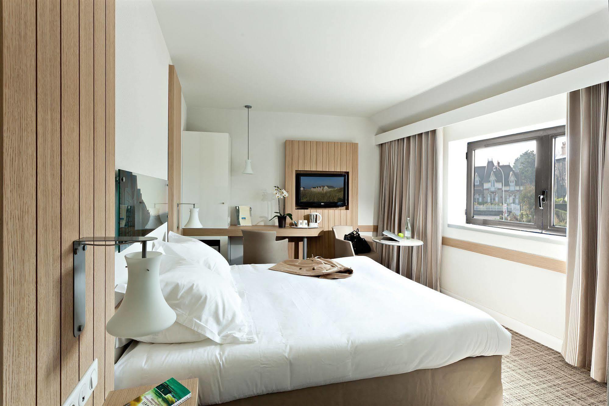 Thalazur Ouistreham - Hotel & Spa Eksteriør bilde